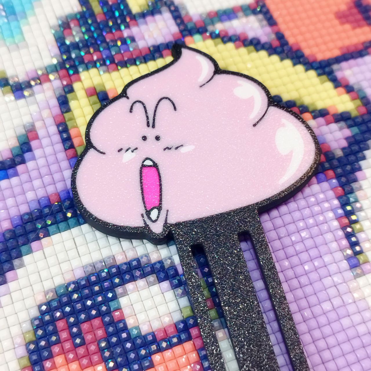 Arale Poop Clip