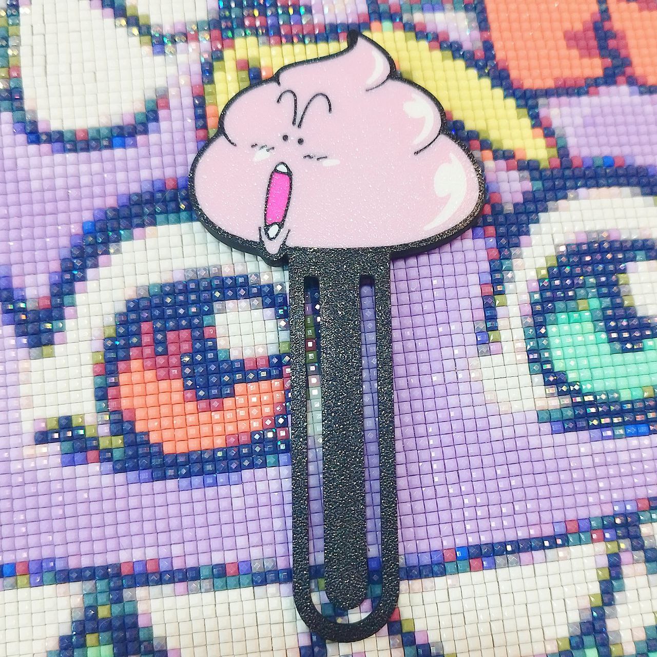 Arale Poop Clip