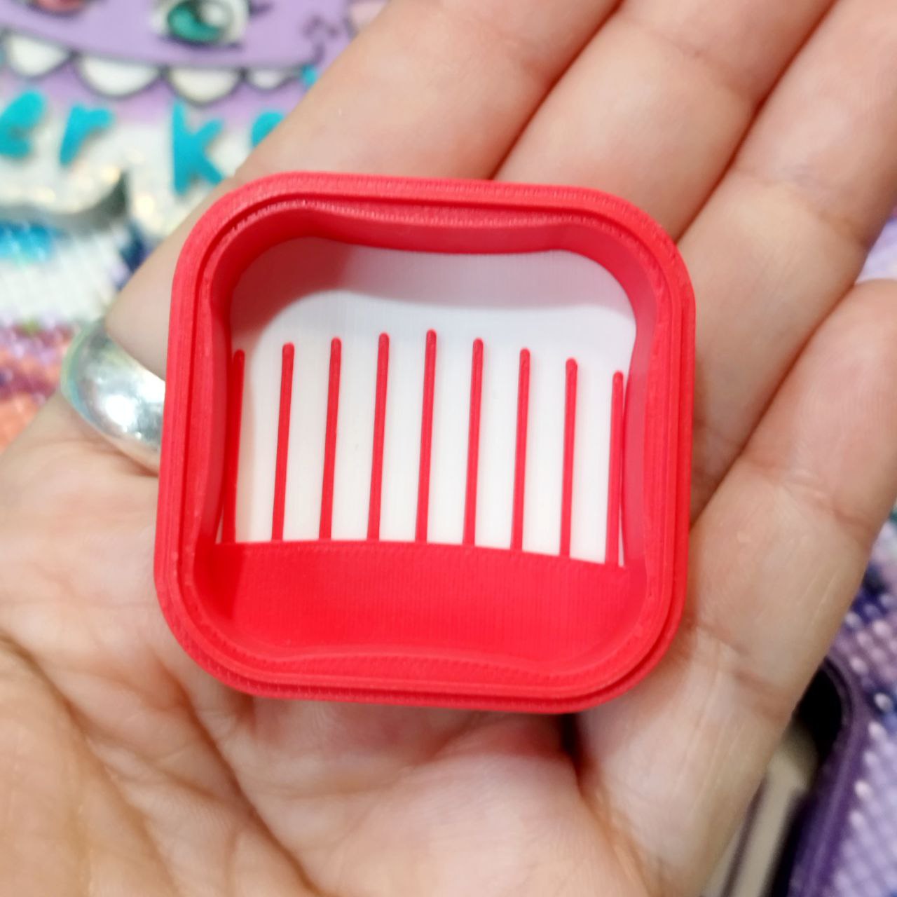 Basic Mini Roja Outlet
